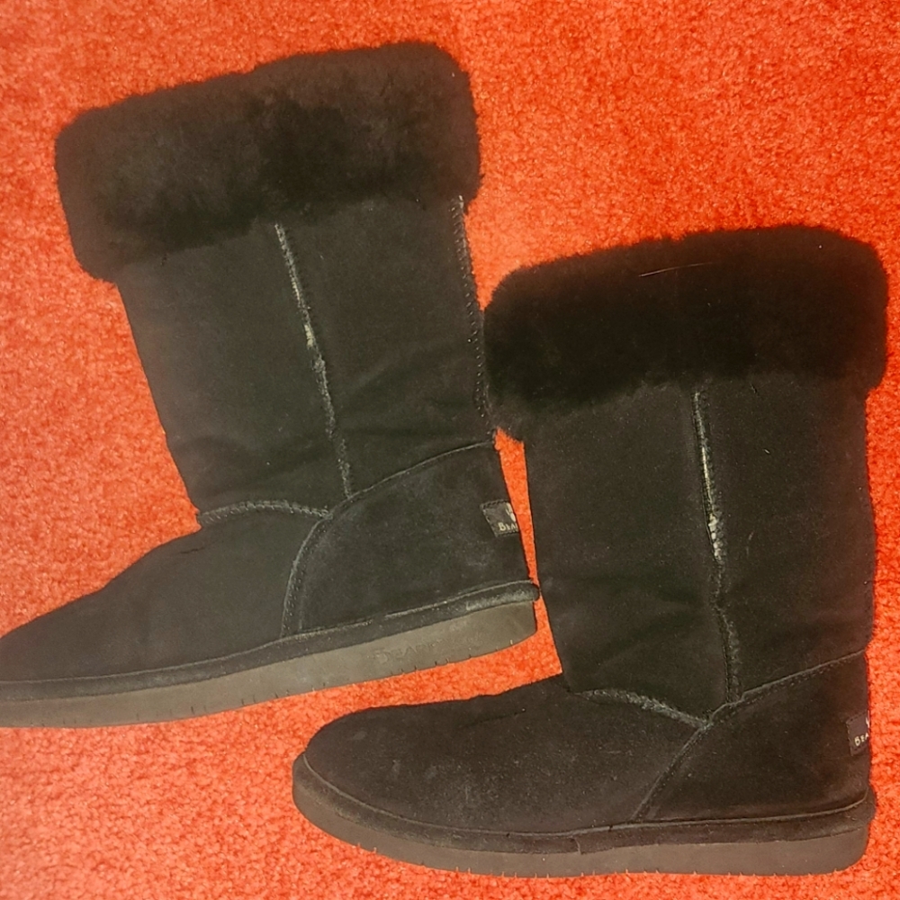 Bearclaw boots.Size 9. "Bearly" worn! 😉
